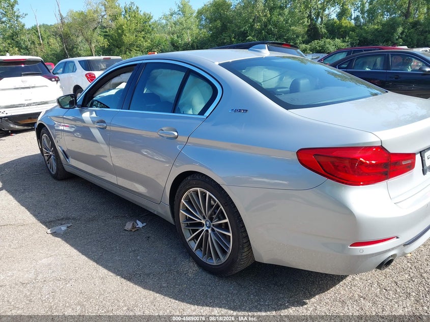 صورة 14 - BMW 530E