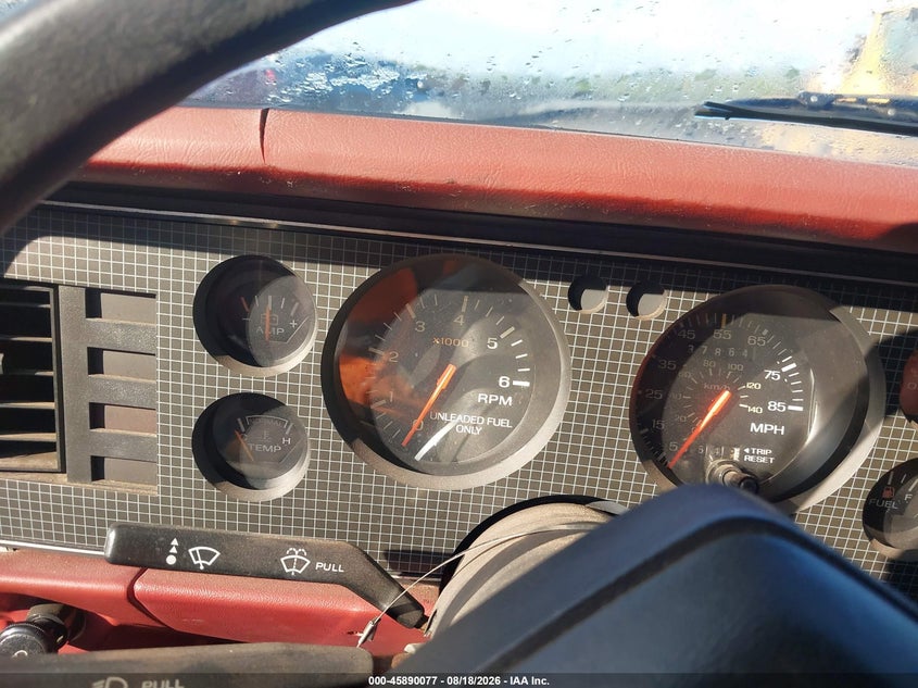 1984 FORD MUSTANG auction photo 7