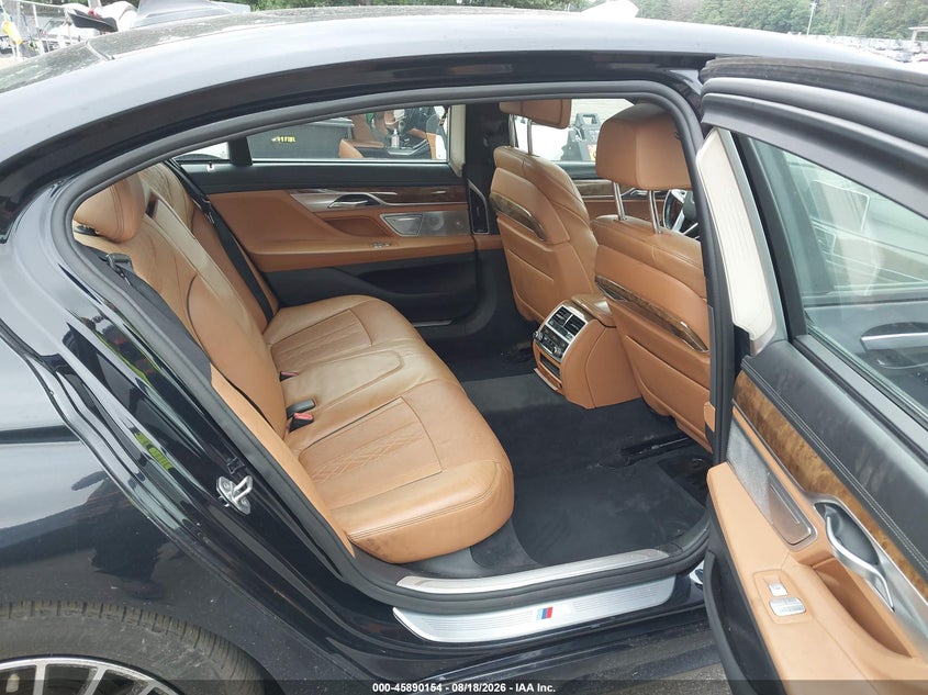 2016 BMW 750I auction photo 8