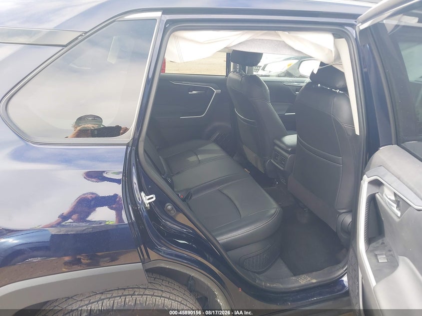 TOYOTA RAV4 HYBRID - zdjęcie 8