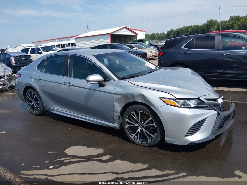 2018 TOYOTA CAMRY auction photo 1