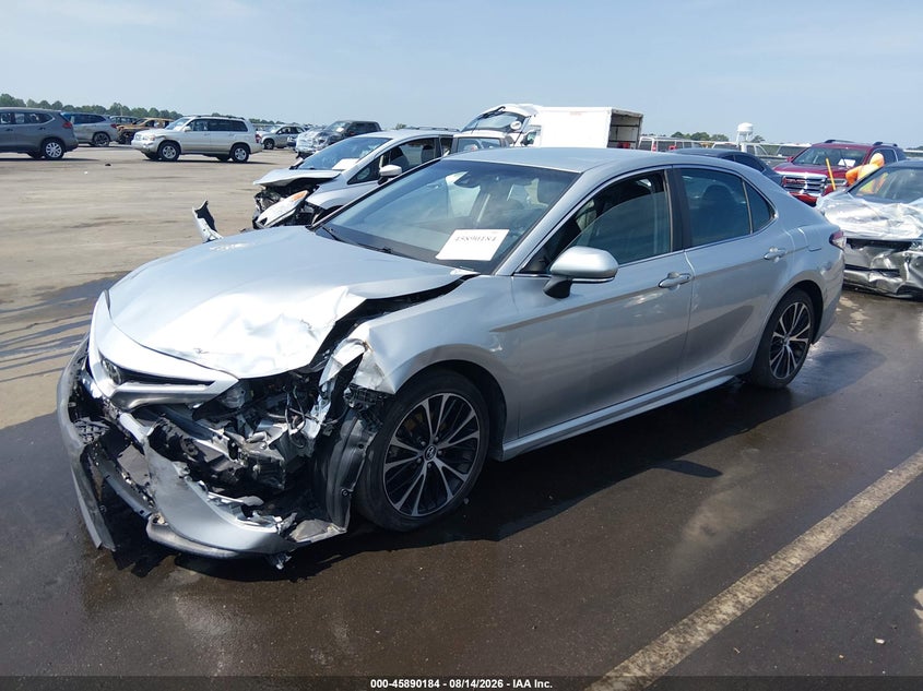 2018 TOYOTA CAMRY auction photo 2