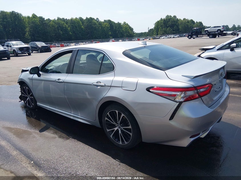 2018 TOYOTA CAMRY auction photo 3