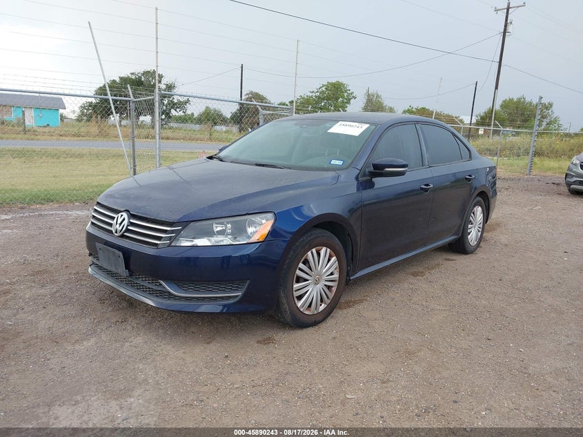 2014 Volkswagen Passat, Normal Wear & Tear, IAAI, VIN 1VWAT7A36EC035528 — photo 2