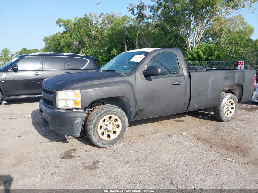 2011 Chevrolet Silverado, Left Front, IAAI, VIN 1GCNCPEX5BZ285322 — photo 2