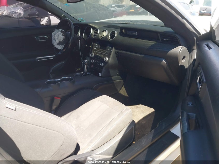 FORD MUSTANG - zdjęcie 5