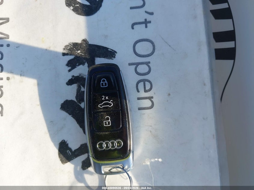 lot image 4