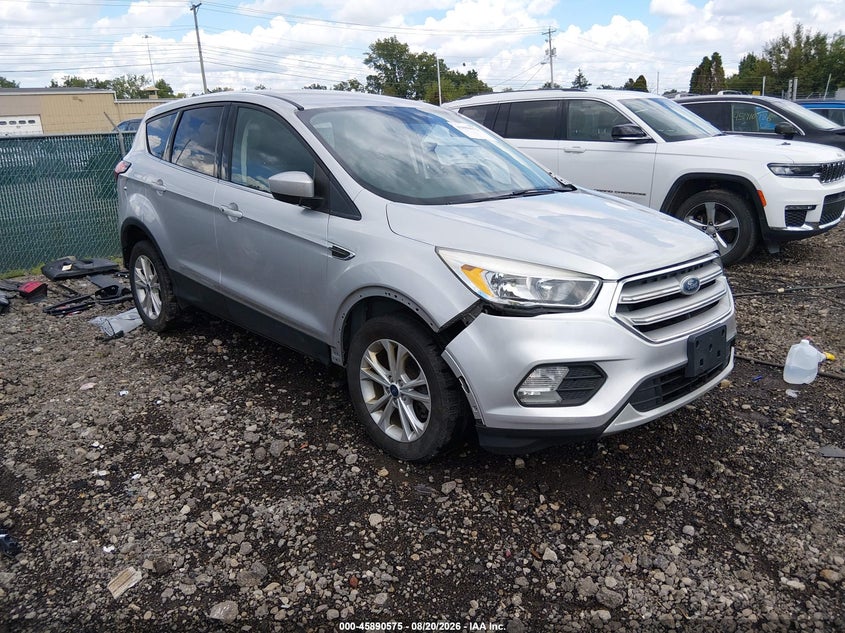 Vin: 1fmcu9gd8kub42425, lot: 46389609, ford escape se 2019 img_1