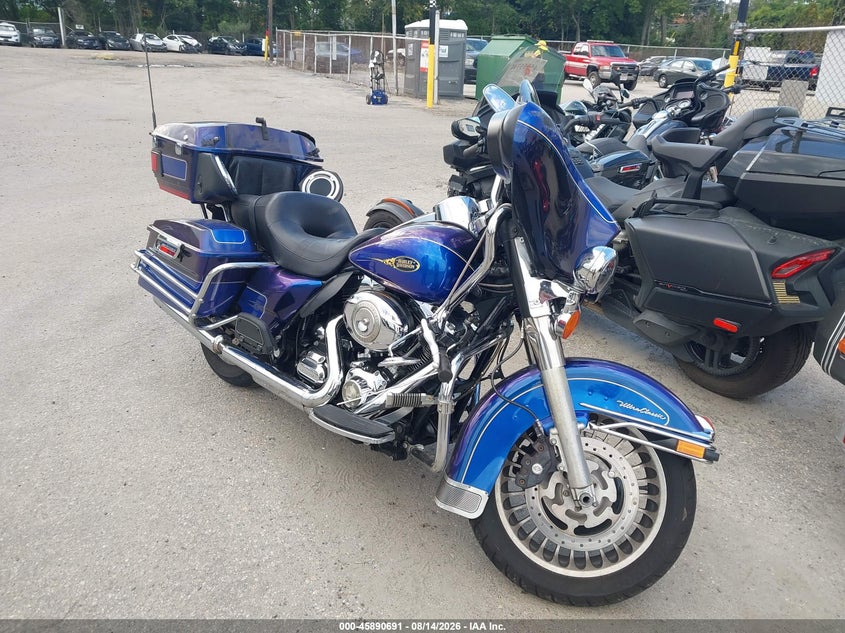 HARLEY-DAVIDSON FLHTCU 2009