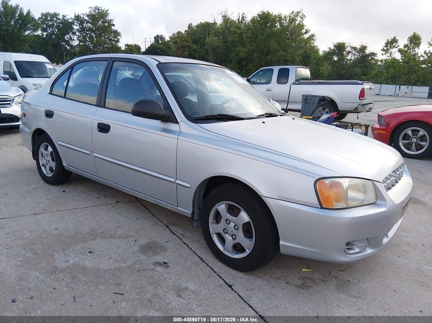 2002 HYUNDAI ACCENT auction photo 1