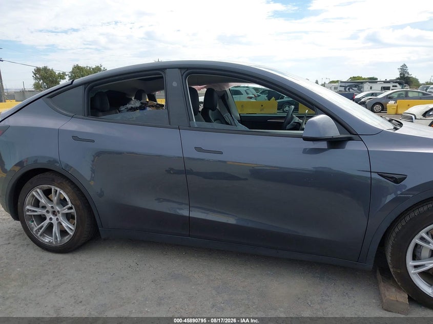 TESLA MODEL Y 2023 VIN 7SAYGAEE9PF904193