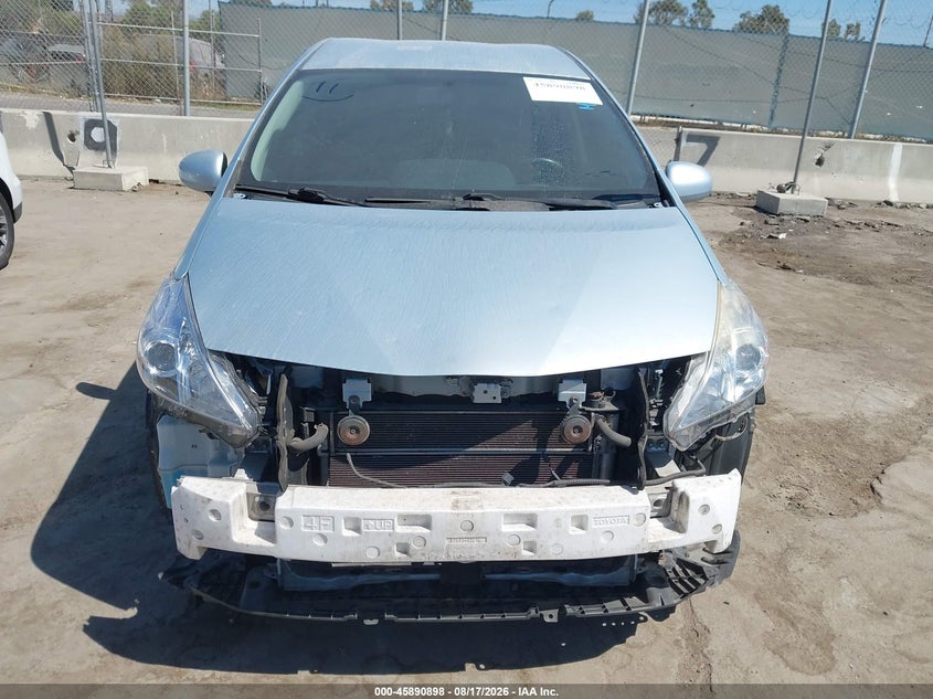 2012 TOYOTA PRIUS V auction photo 6