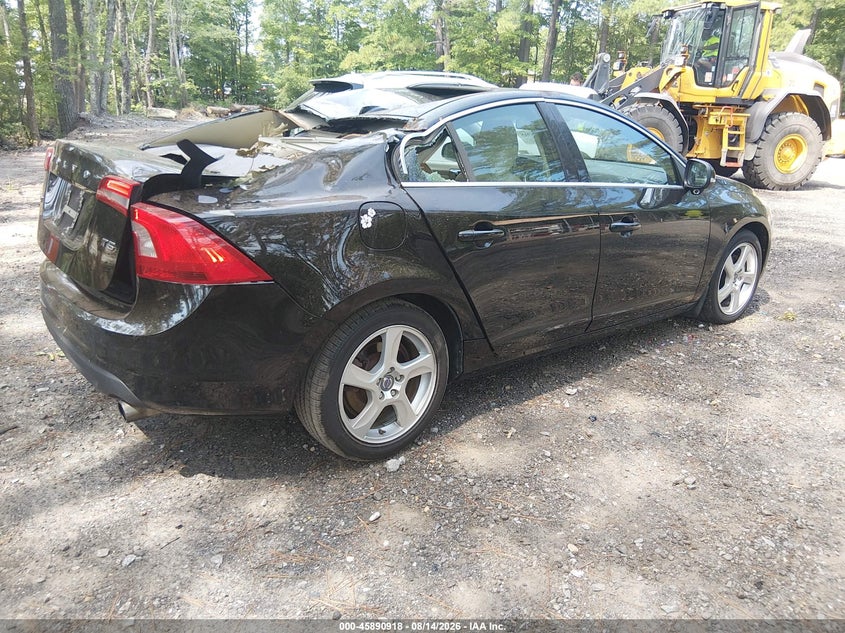 2012 VOLVO S60 auction photo 4