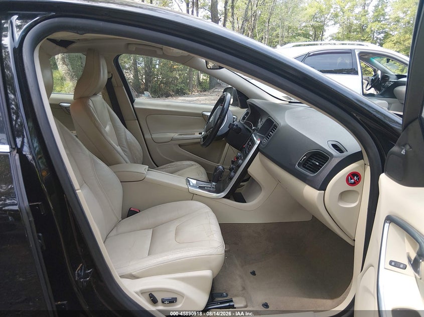 2012 VOLVO S60 auction photo 5