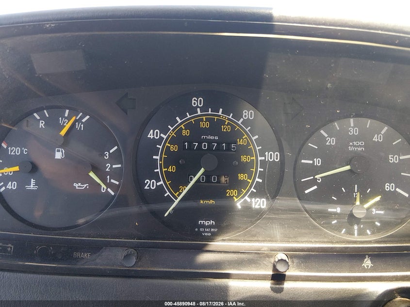 1984 MERCEDES-BENZ 300 auction photo 7
