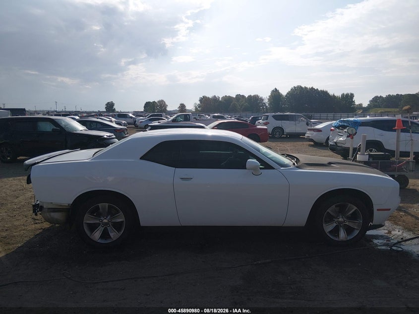 DODGE CHALLENGER - zdjęcie 14