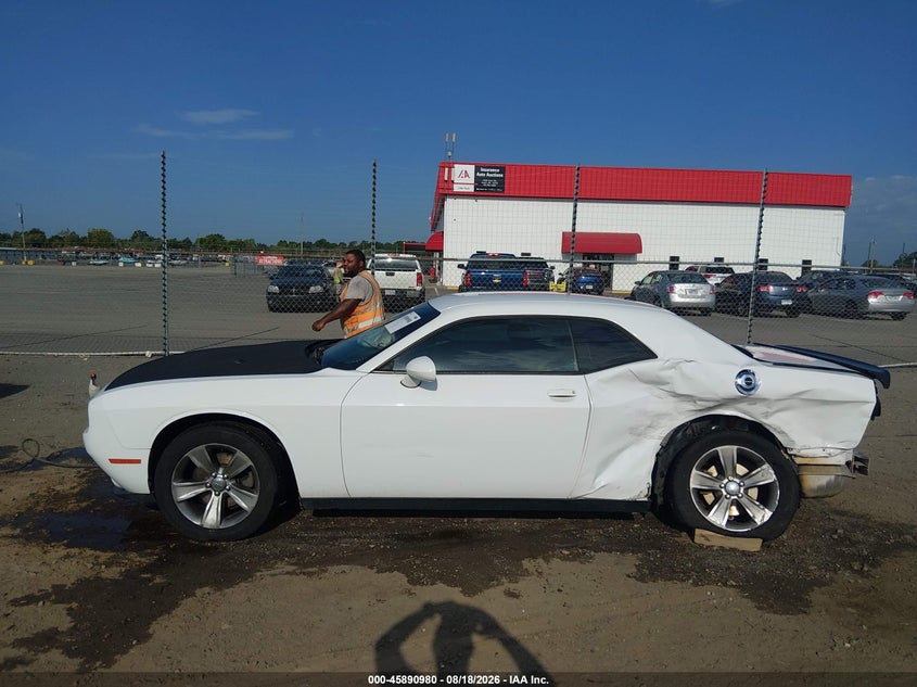 DODGE CHALLENGER - zdjęcie 15