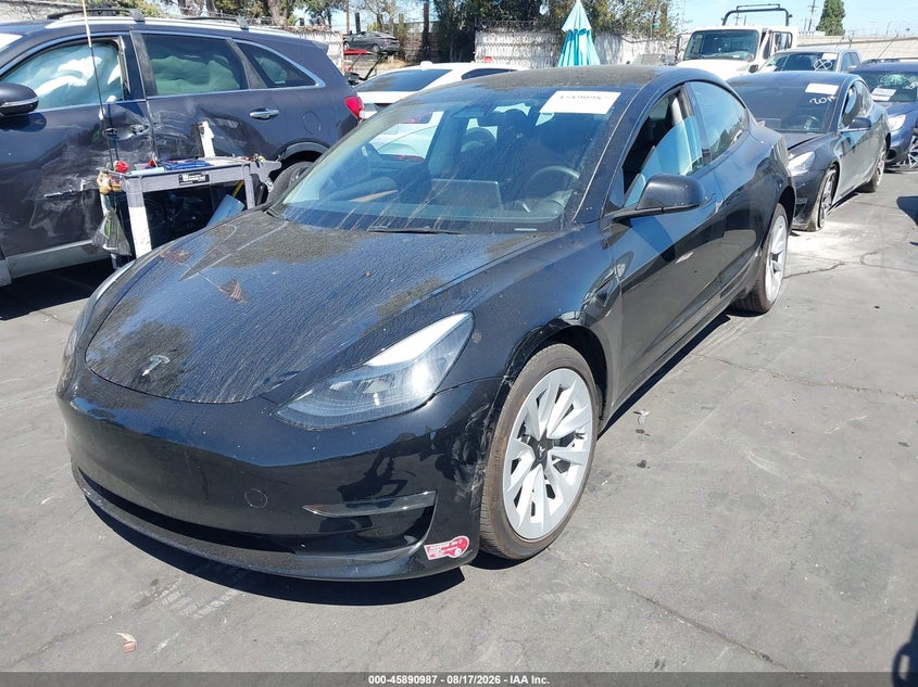 TESLA MODEL 3 - zdjęcie 2