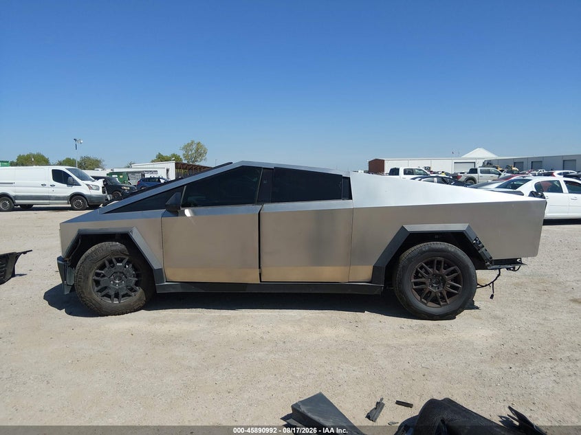 2025 TESLA CYBERTRUCK ALL-WHEEL DRIVE · Фото 15