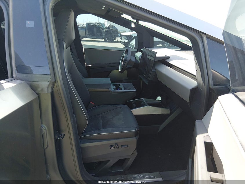 2025 TESLA CYBERTRUCK ALL-WHEEL DRIVE · Фото 5