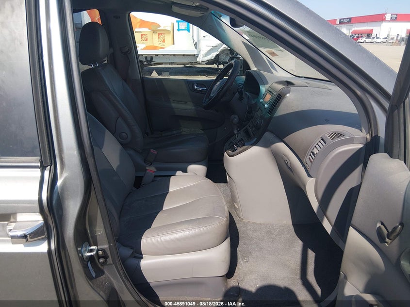 2012 KIA SEDONA auction photo 5