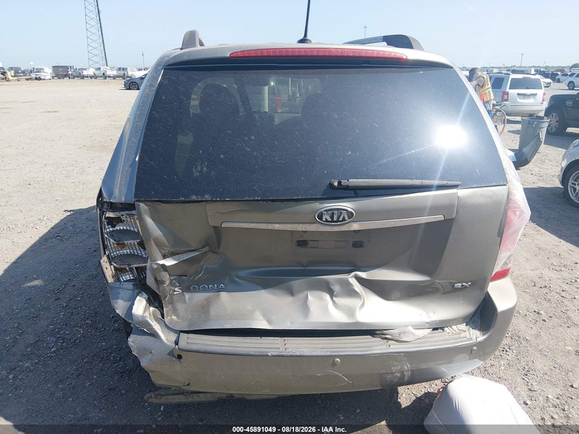 2012 KIA SEDONA auction photo 6