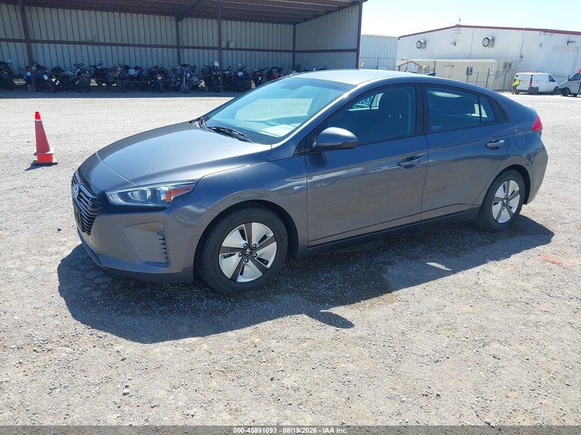2018 HYUNDAI IONIQ HYBRID auction photo 2