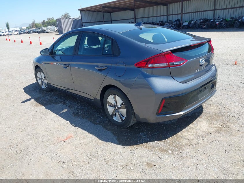 2018 HYUNDAI IONIQ HYBRID auction photo 3