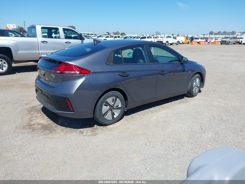 2018 HYUNDAI IONIQ HYBRID auction photo 4