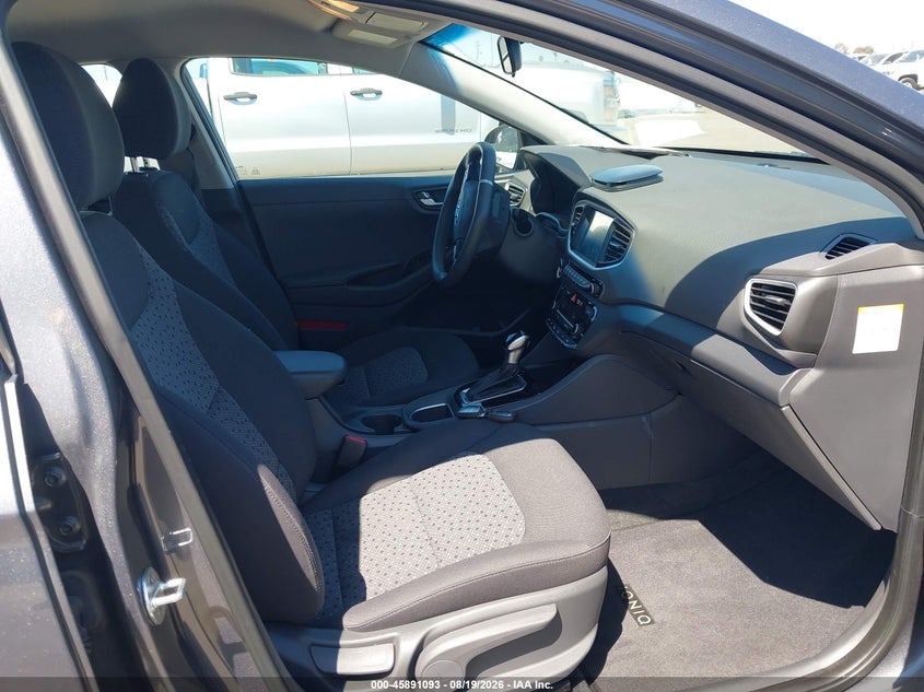 2018 HYUNDAI IONIQ HYBRID auction photo 5