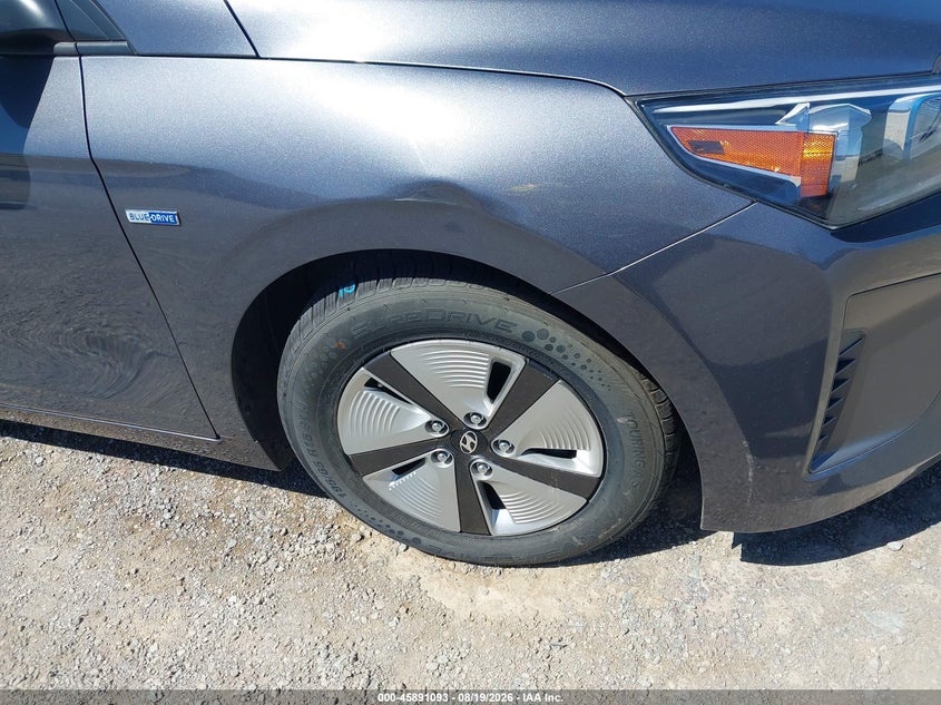 2018 HYUNDAI IONIQ HYBRID auction photo 6