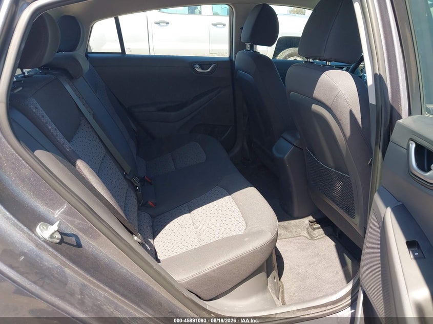 2018 HYUNDAI IONIQ HYBRID auction photo 8