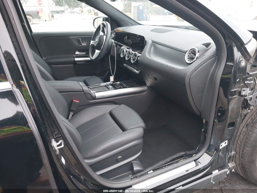 2025 MERCEDES-BENZ GLA 250 — zdjęcie 5