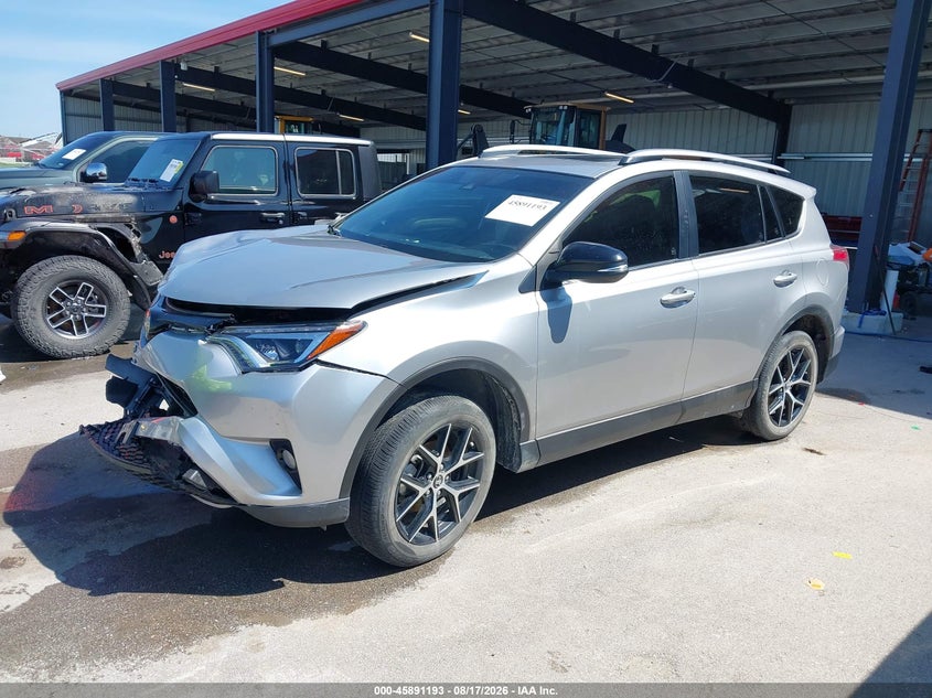 2018 Toyota RAV 4, Правый бок, IAAI, VIN JTMJFREV0JJ192088 — фото 2