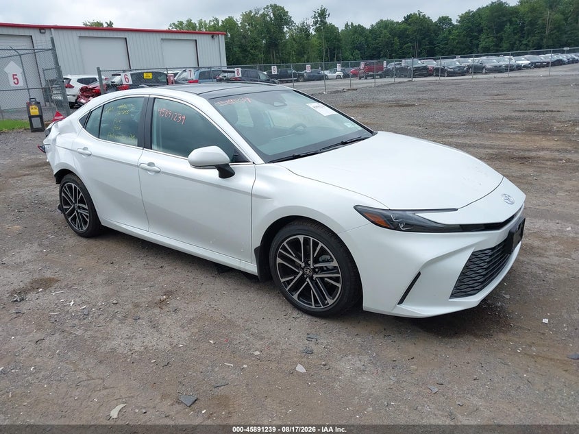 TOYOTA CAMRY - zdjęcie 1