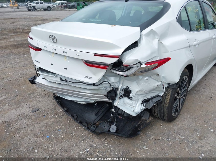 TOYOTA CAMRY - zdjęcie 6