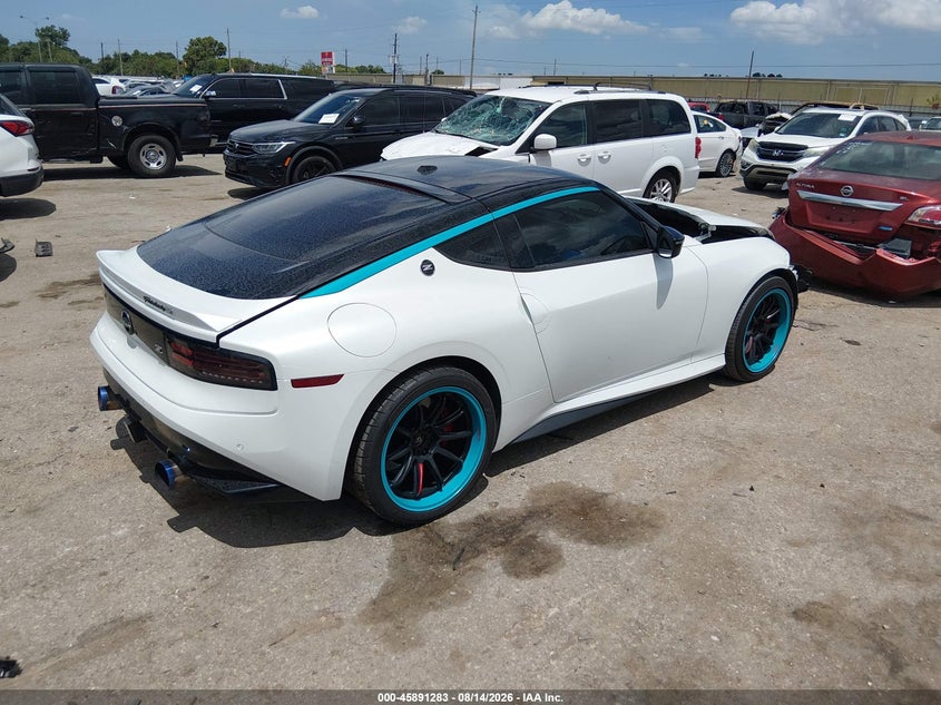 Vin: jn1bz4bh0rm366770, lot: 46390317, nissan z performance manual 20244