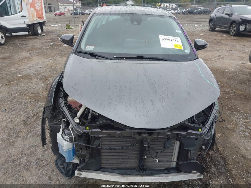 TOYOTA C-HR - zdjęcie 13