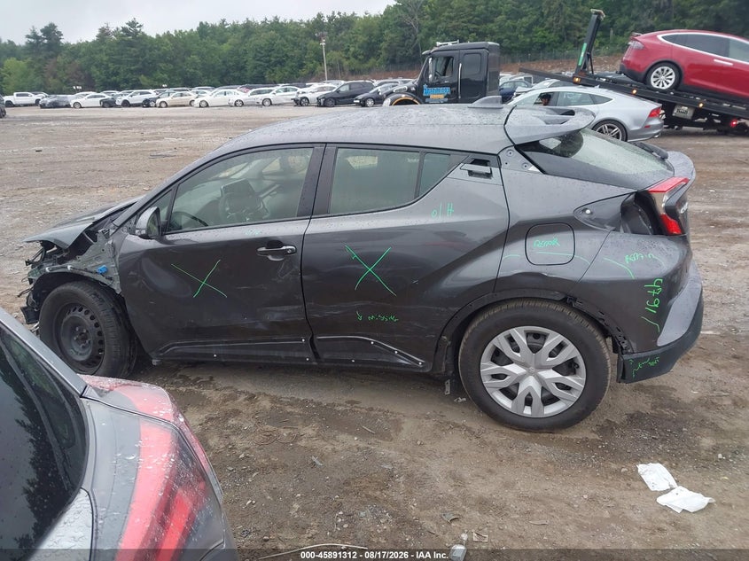 TOYOTA C-HR - zdjęcie 15