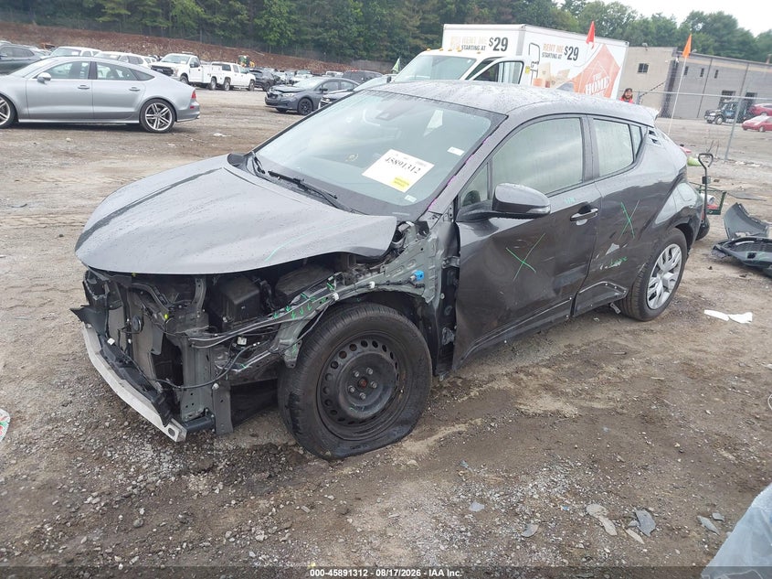 TOYOTA C-HR - zdjęcie 2