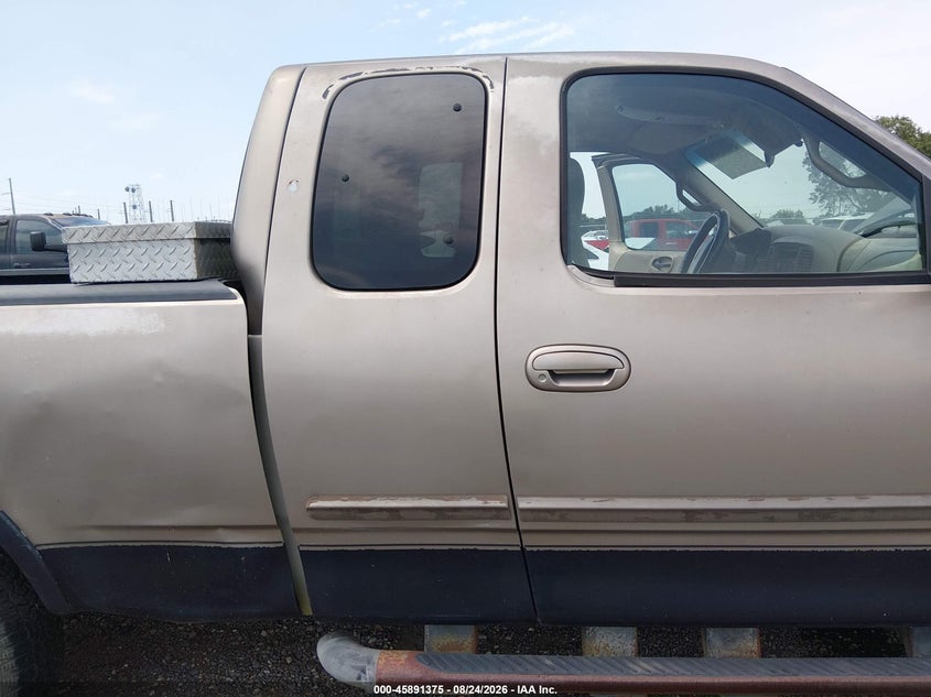 2001 FORD F-150 auction photo 8