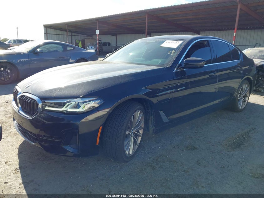 2021 BMW 5er, Unknown, IAAI, VIN WBA13AG04MCF15496 — photo 2