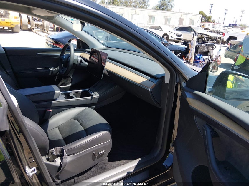 TESLA MODEL Y 2023 VIN 7SAYGDEE4PA079159