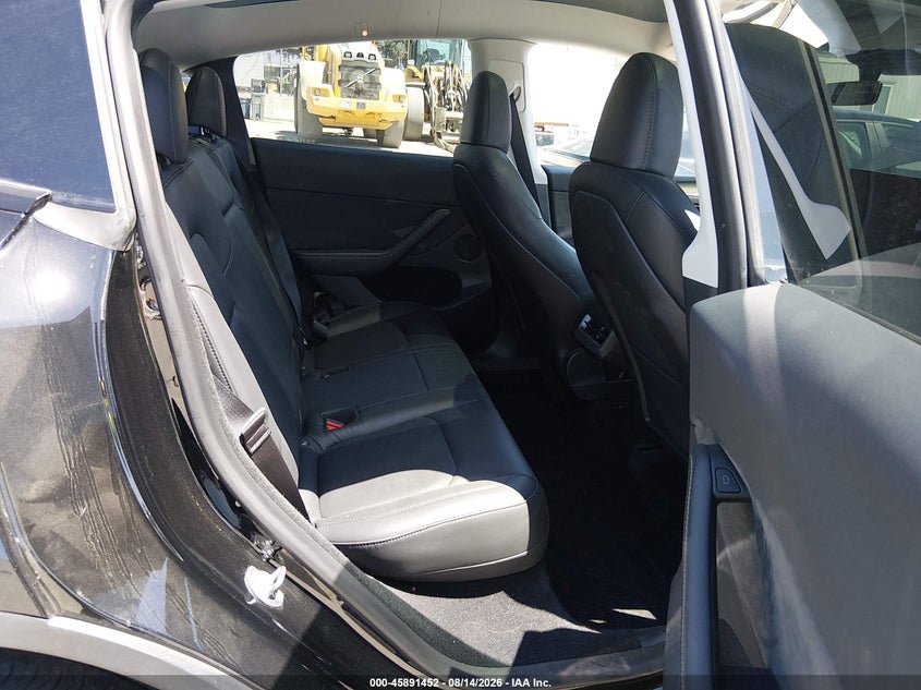 TESLA MODEL Y 2023 VIN 7SAYGDEE4PA079159