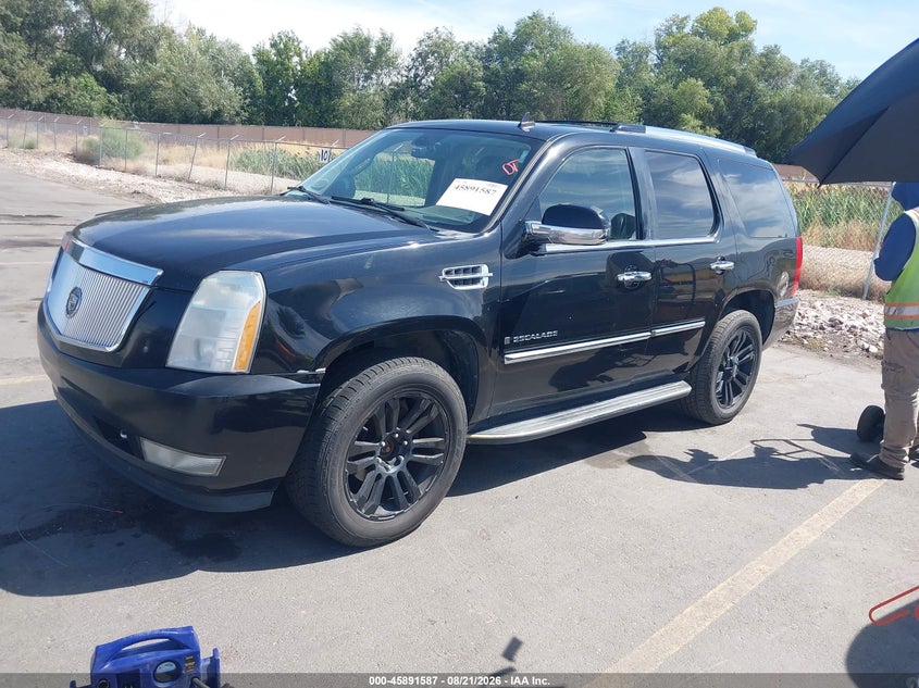 2008 Cadillac Escalade, Звичайний знос, IAAI, VIN 1GYFK63888R241332 — фото 2
