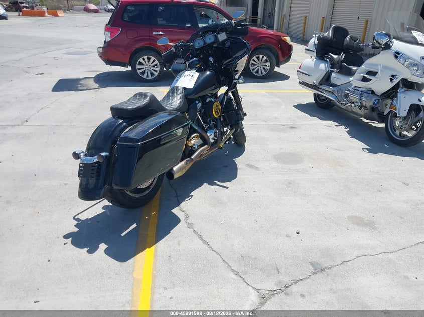 HARLEY-DAVIDSON FLTRX 2018
