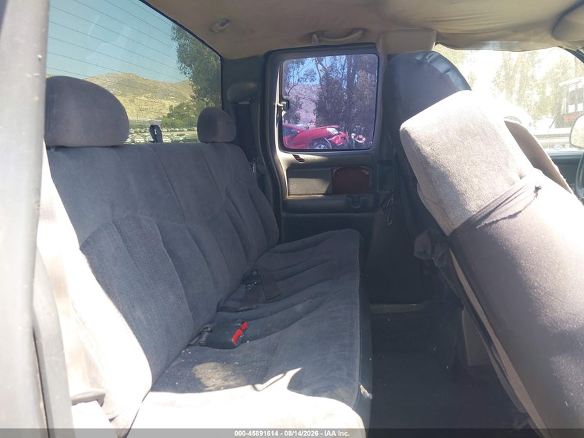 2002 CHEVROLET SILVERADO 1500 auction photo 8