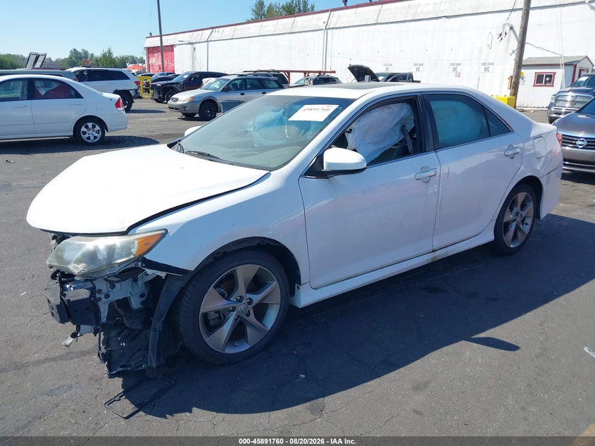 2014 Toyota Camry, Left Side, IAAI, VIN 4T1BF1FK0EU393614 — photo 2