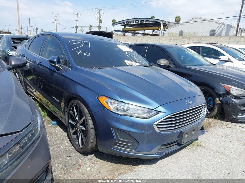 Vin: 3fa6p0lu8kr174279, lot: 46390835, ford fusion hybrid se 2019 img_1