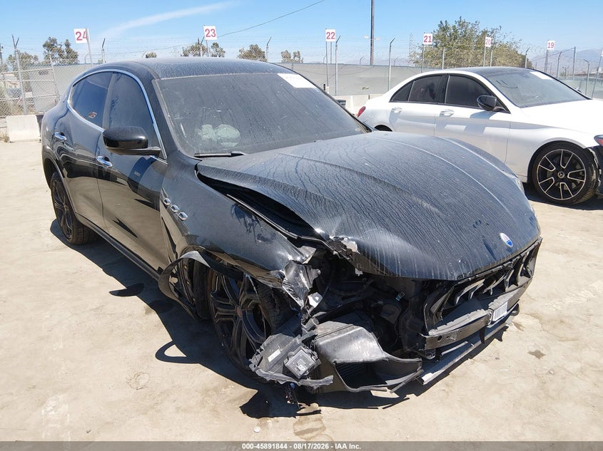 2018 MASERATI LEVANTE — zdjęcie z aukcji